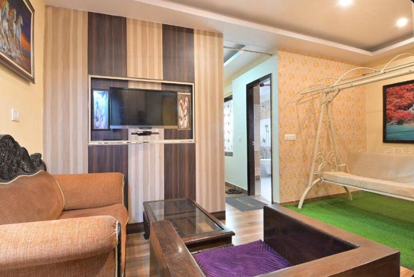 Hotel Castle Blue,Mahipalpur,3 star