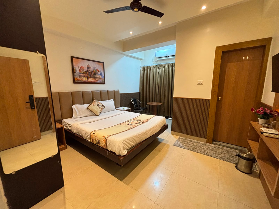 stay villa royal