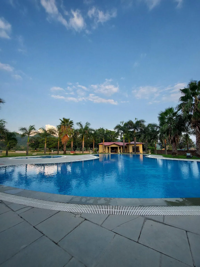 nadiya parao a club mahindra associate resort corbett