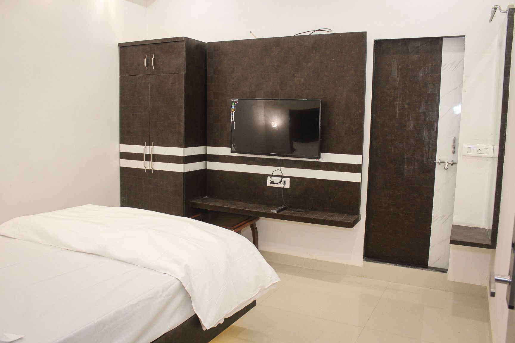 Hotel Relax,Kolar Road, Bhopal,3 star