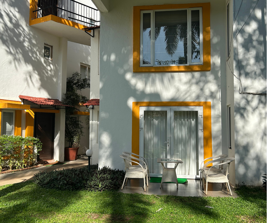 jungle hut annabelles beach apartments at bernard simao