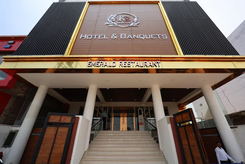 K S Square Hotel And Banquets