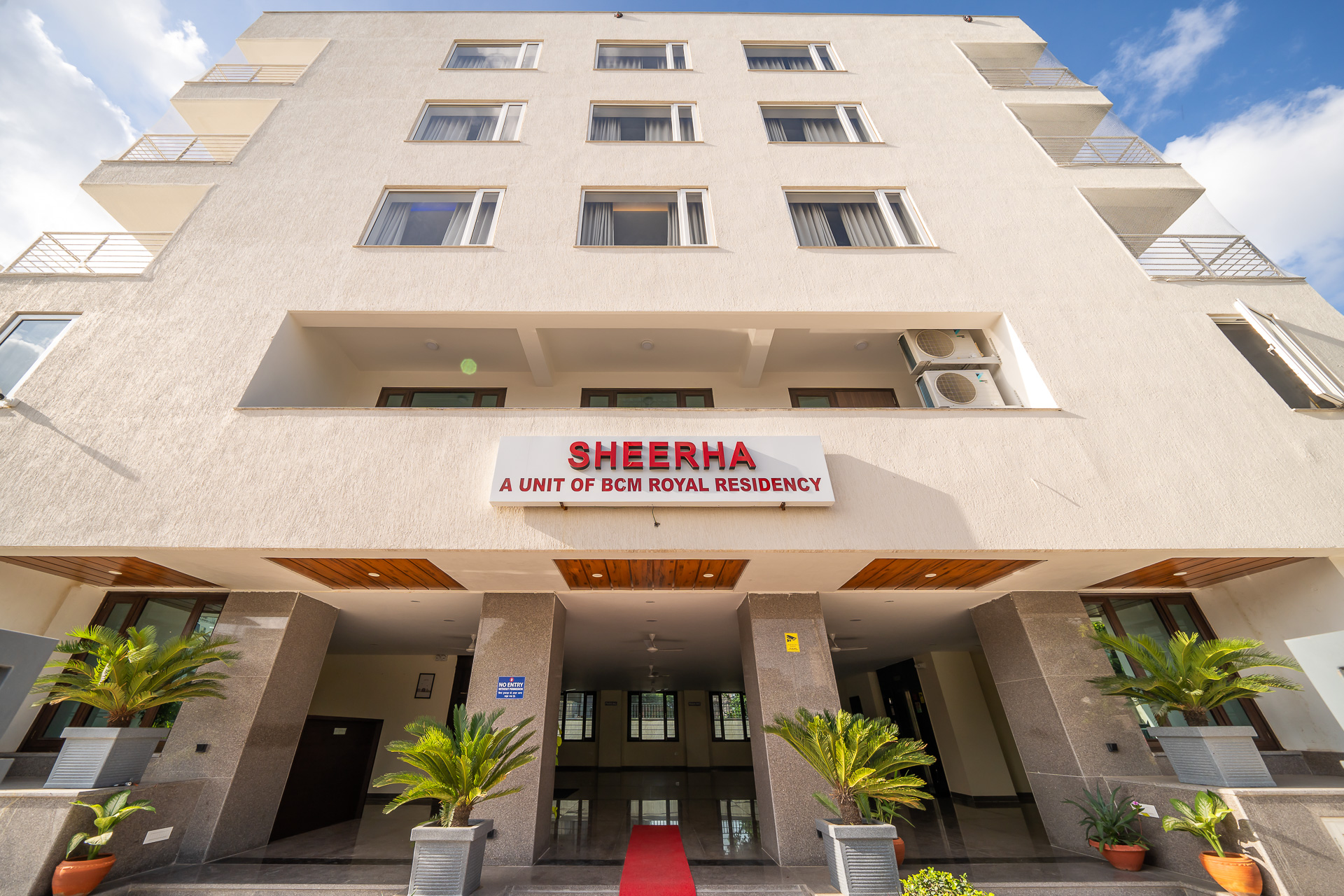 Sheerha Royal Residency,Siddharth Nagar,3 star