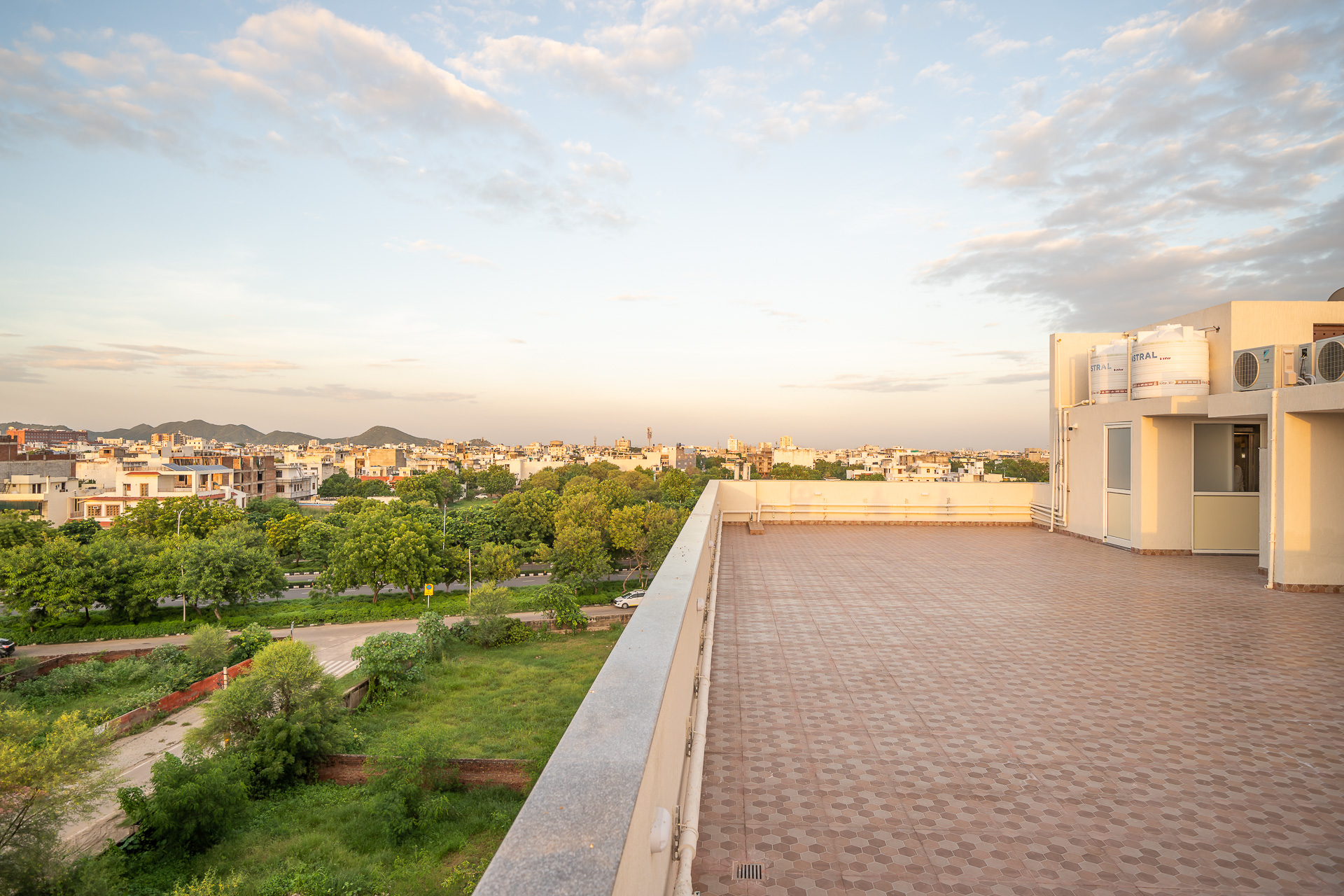 Sheerha Royal Residency,Siddharth Nagar,3 star