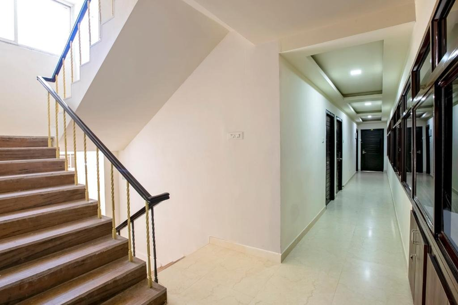 Ivy Residency,R.S. Puram,2 star