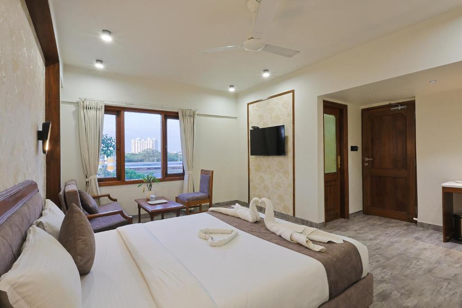 hotel apex surat