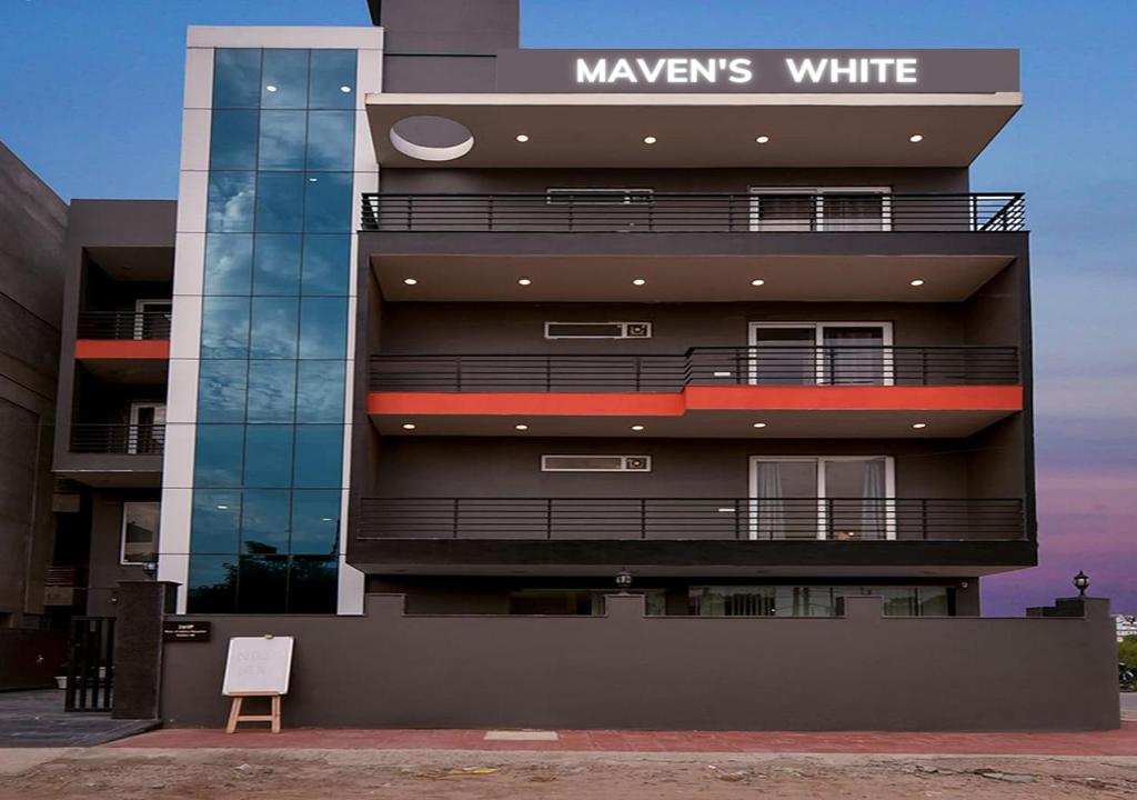 Mavens White Hotel Near Artemis Hospital