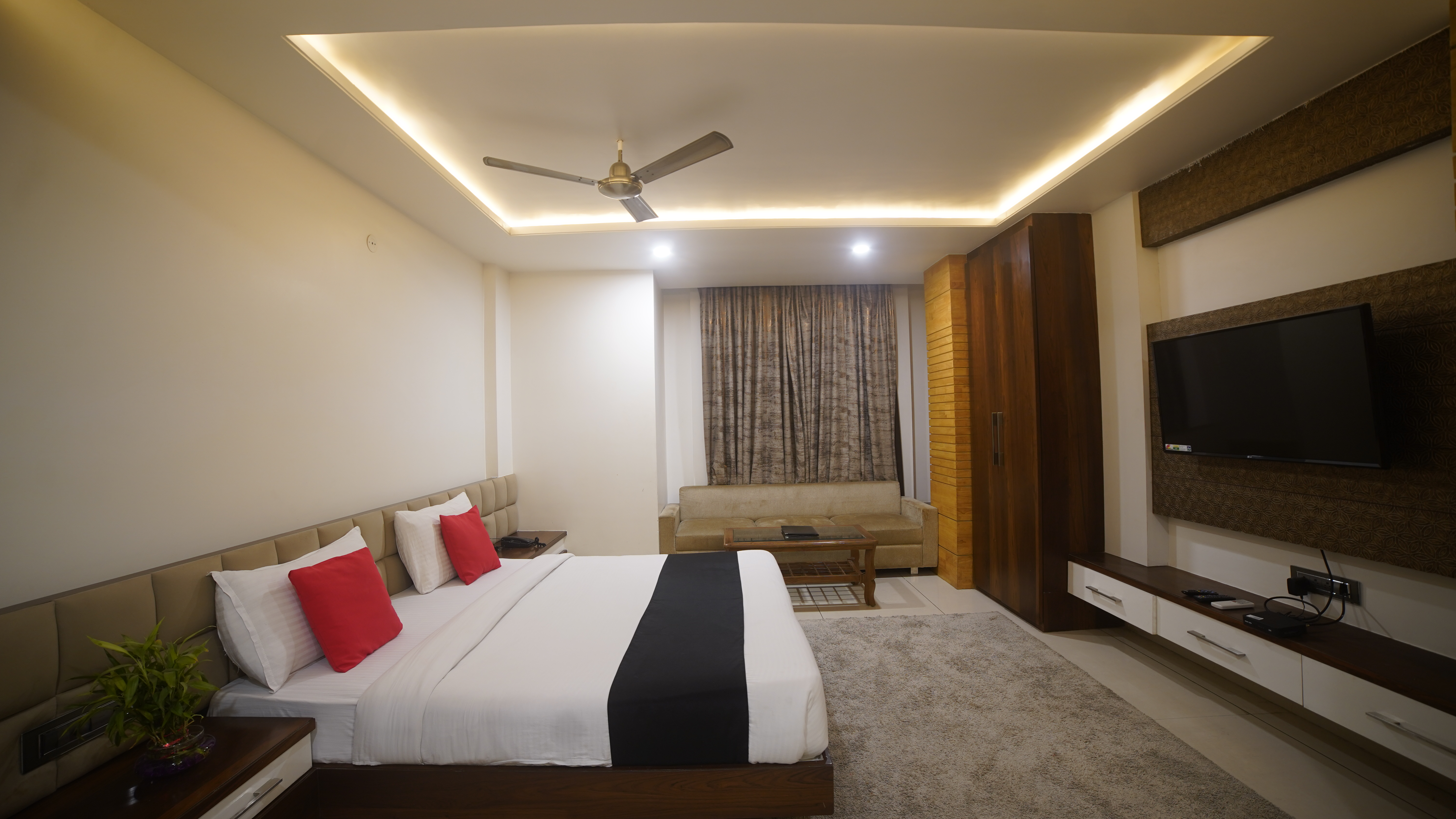 hotel jewel palace