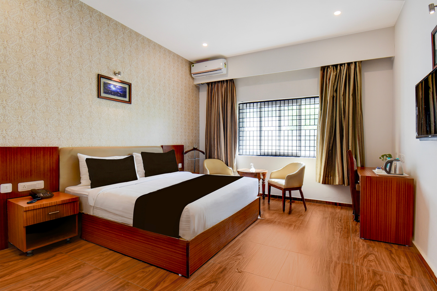 super townhouse oak sri mahadeshwara convention centre formerly shri aprameya resort