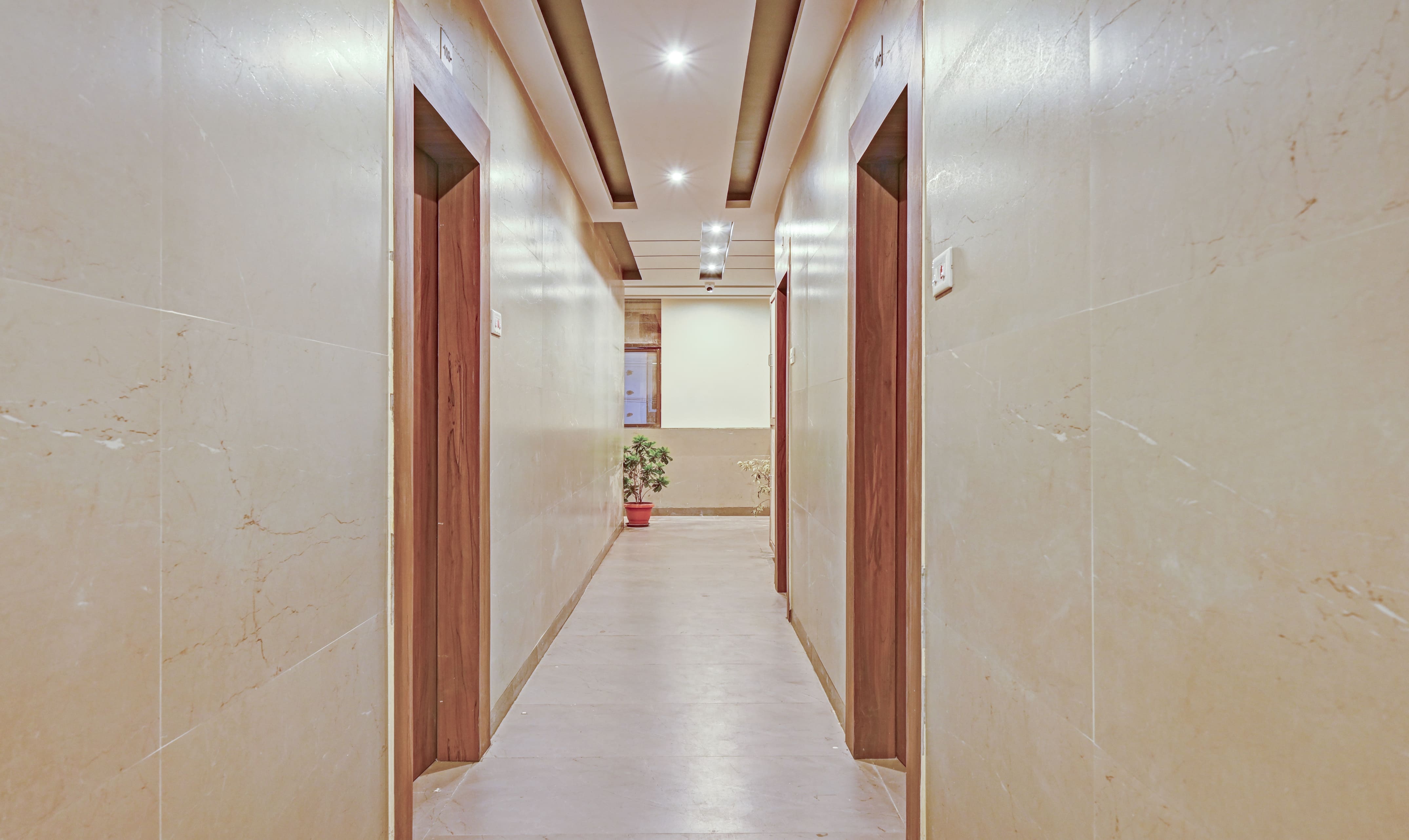 Itsy Hotels Sri Sai Grand Inn,India>>Vijayawada,3 star