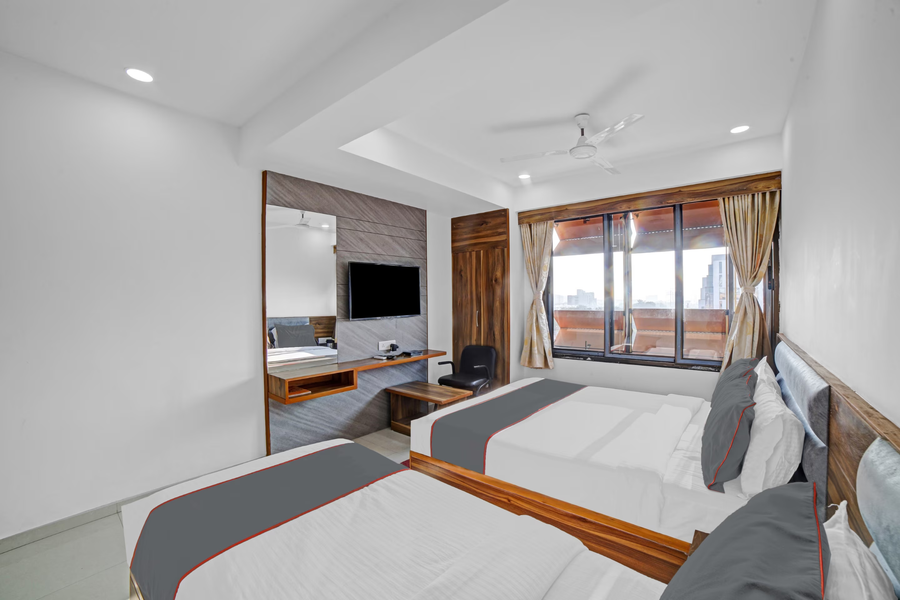hotel tapovan in