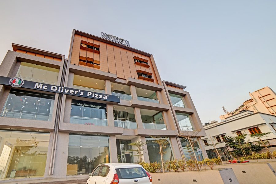 hotel tapovan in