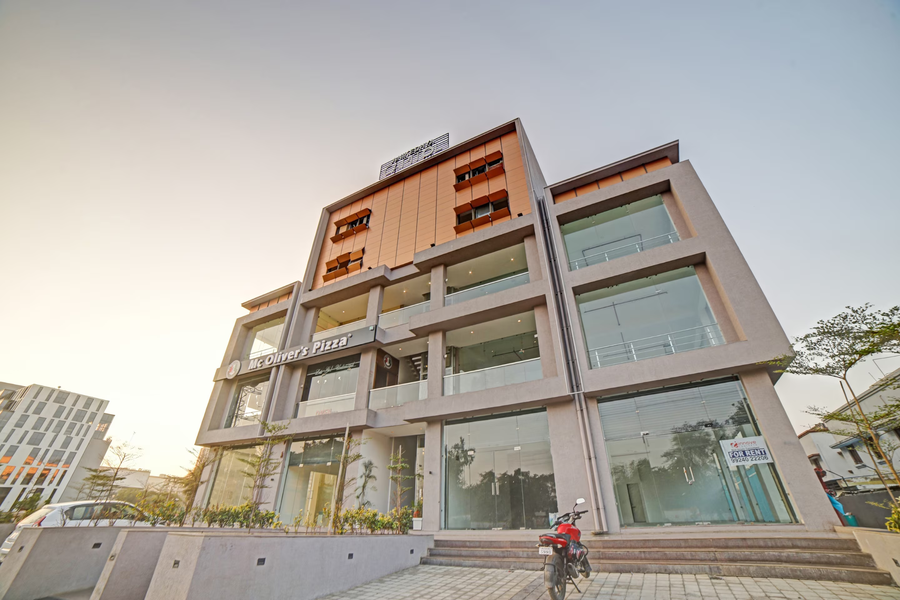 hotel tapovan in