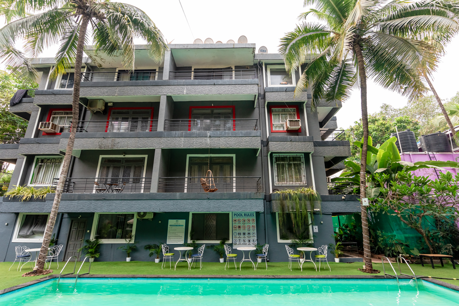 magnum resorts near candolim beach
