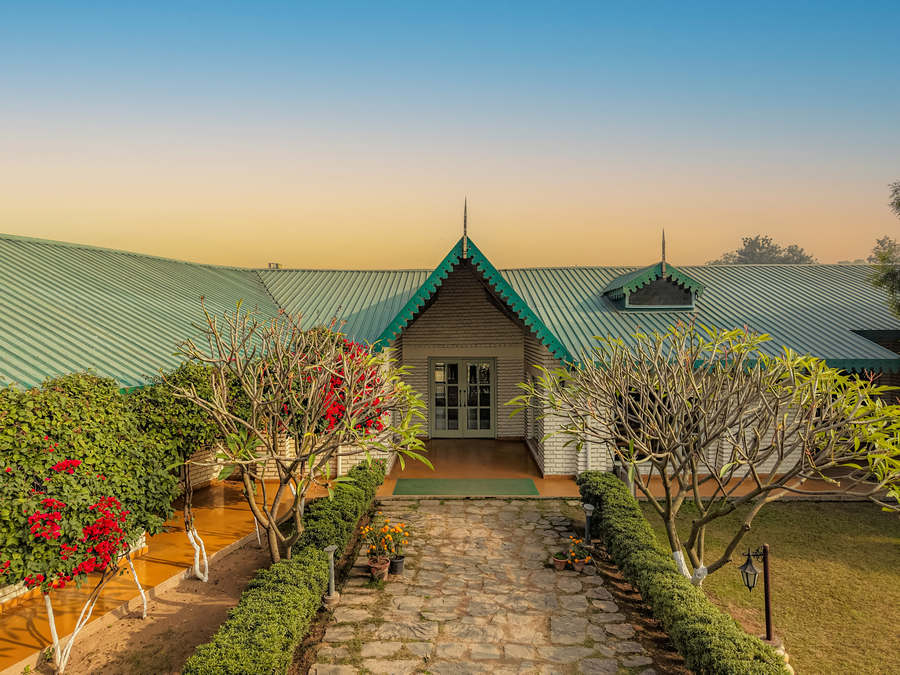 hotel sarai bharatgarh