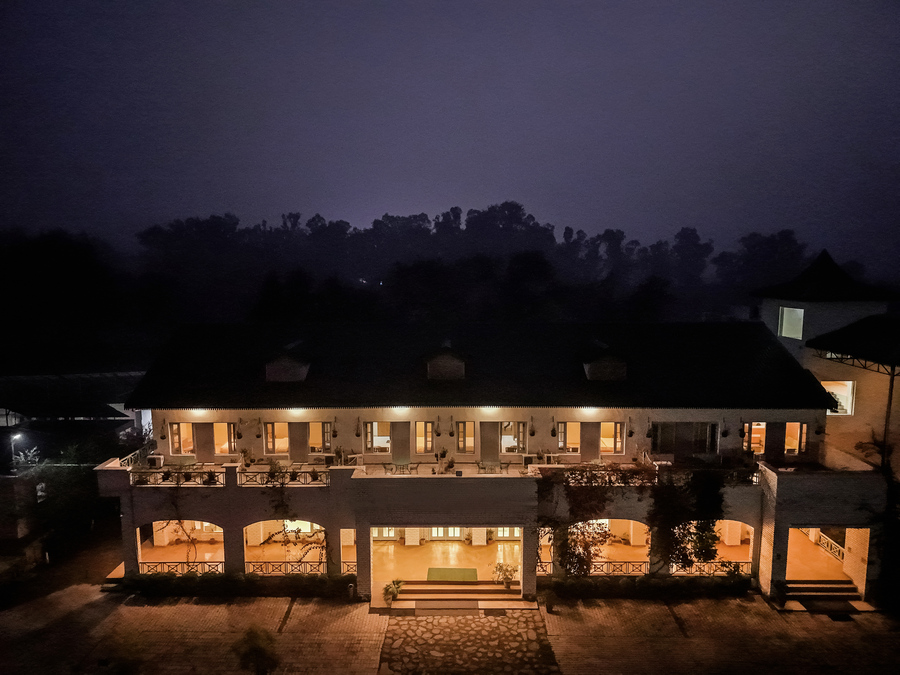 Hotel Sarai Bharatgarh,Rupnagar,3 star