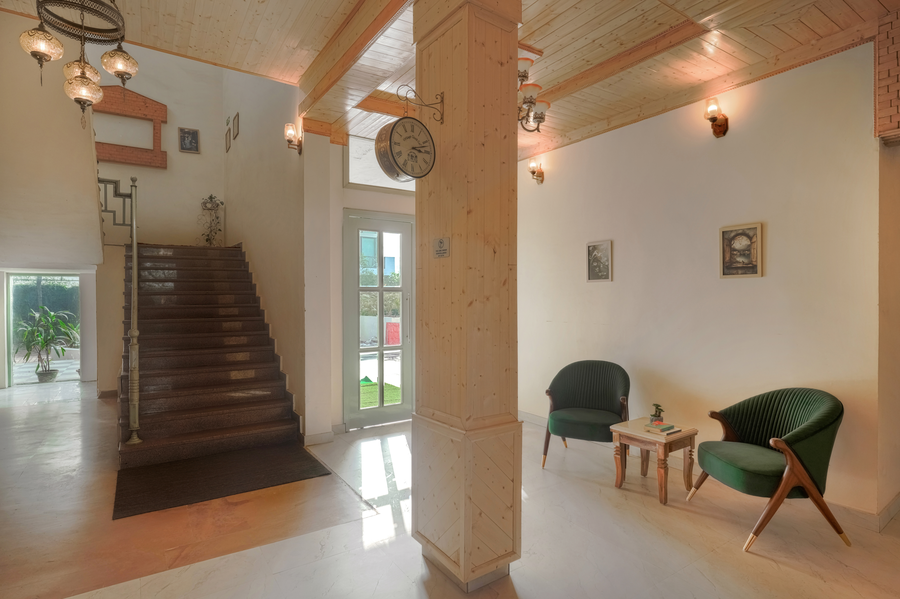 hotel sarai bharatgarh