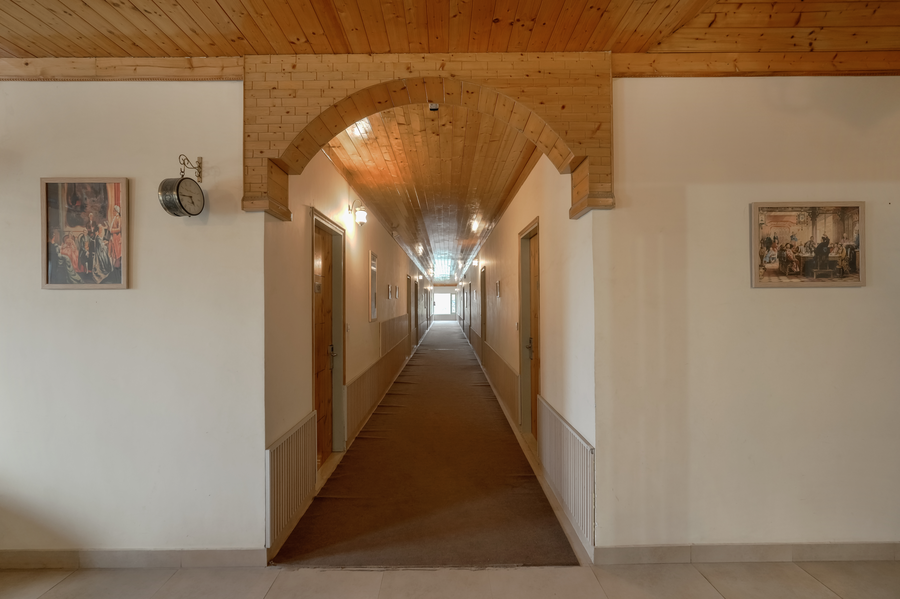 hotel sarai bharatgarh