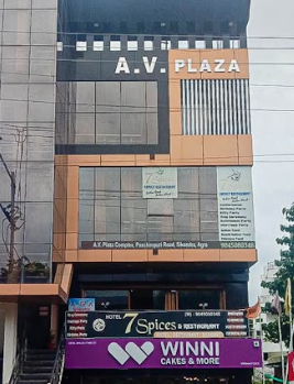 Hotel 7 Spices Restaurant And Banquet By Wb Inn,Mk Puram Market, Shastri Puram Road, Sulabh Puram Colony, Sikandra, Agra, Uttar Pradesh 282007,2 star