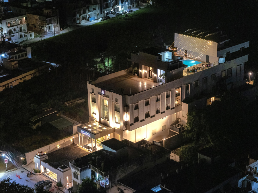 Hotel Blue Saphire Countryside,Nainital>>Haldwani,4 star