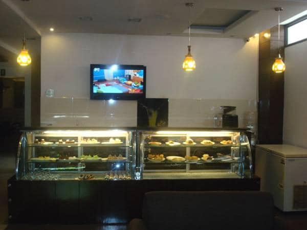 Hotel 42,Mall Road,3 star