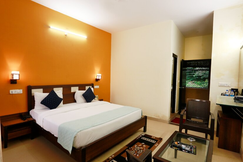Corbett Aroma Park Resort,Dhikuli,3 star