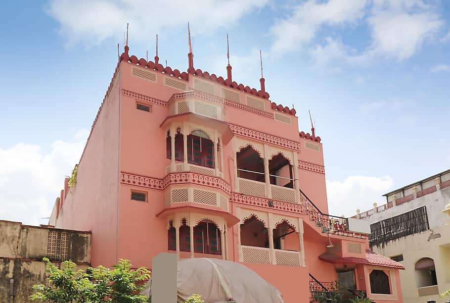 The Maurvi Inn,Bani Park,3 star