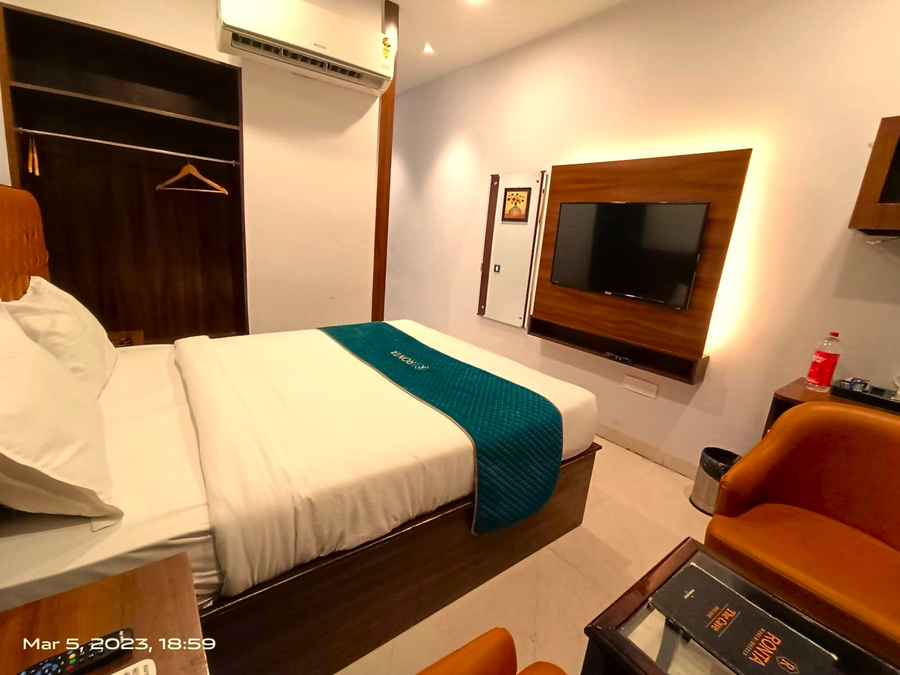hotel helios