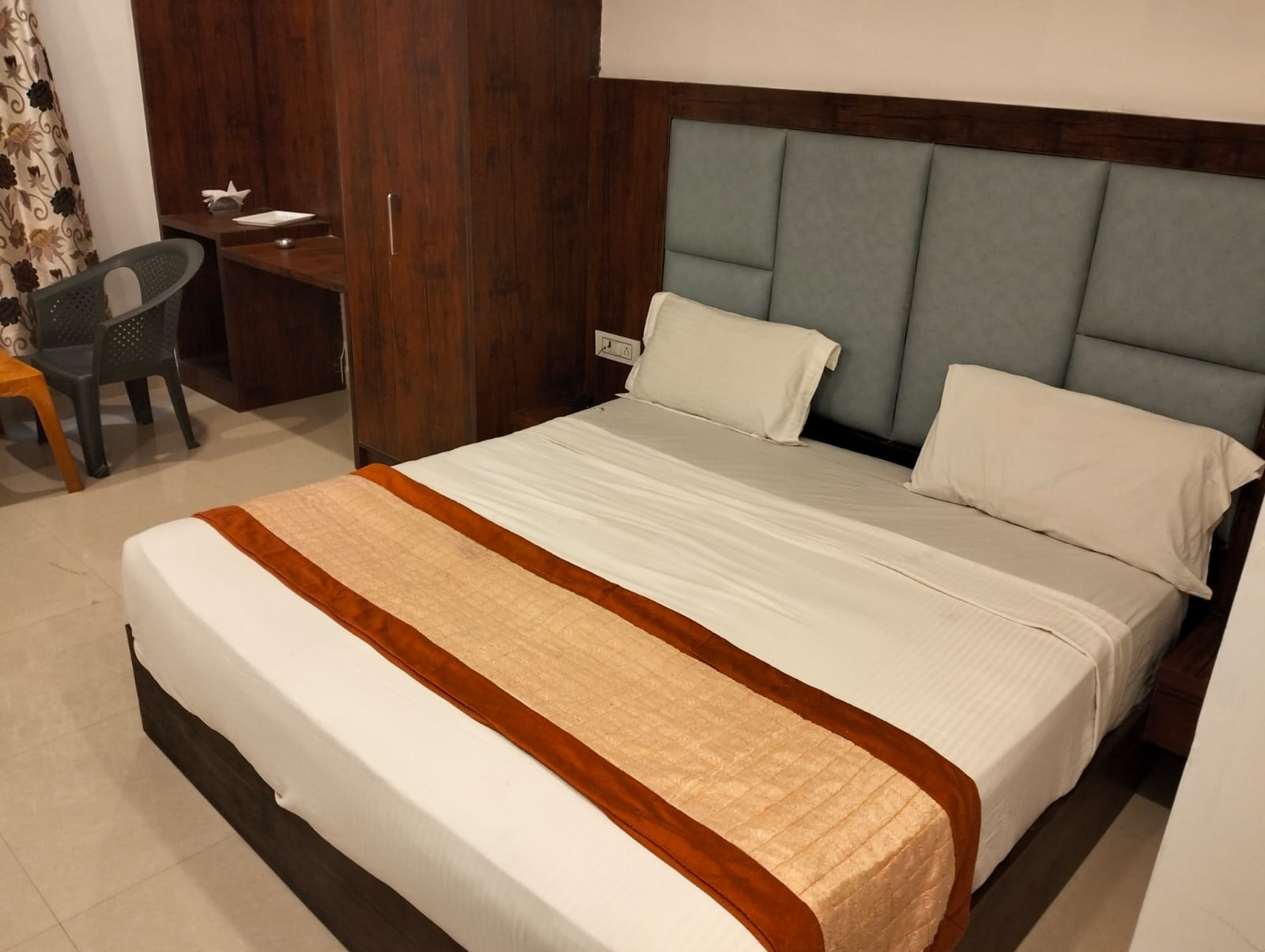 hotel tej palace near igi airport by rmaap group