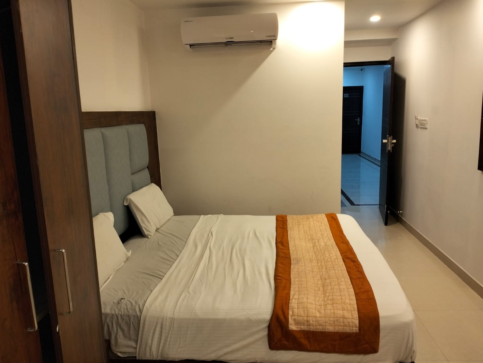 hotel tej palace near igi airport by rmaap group