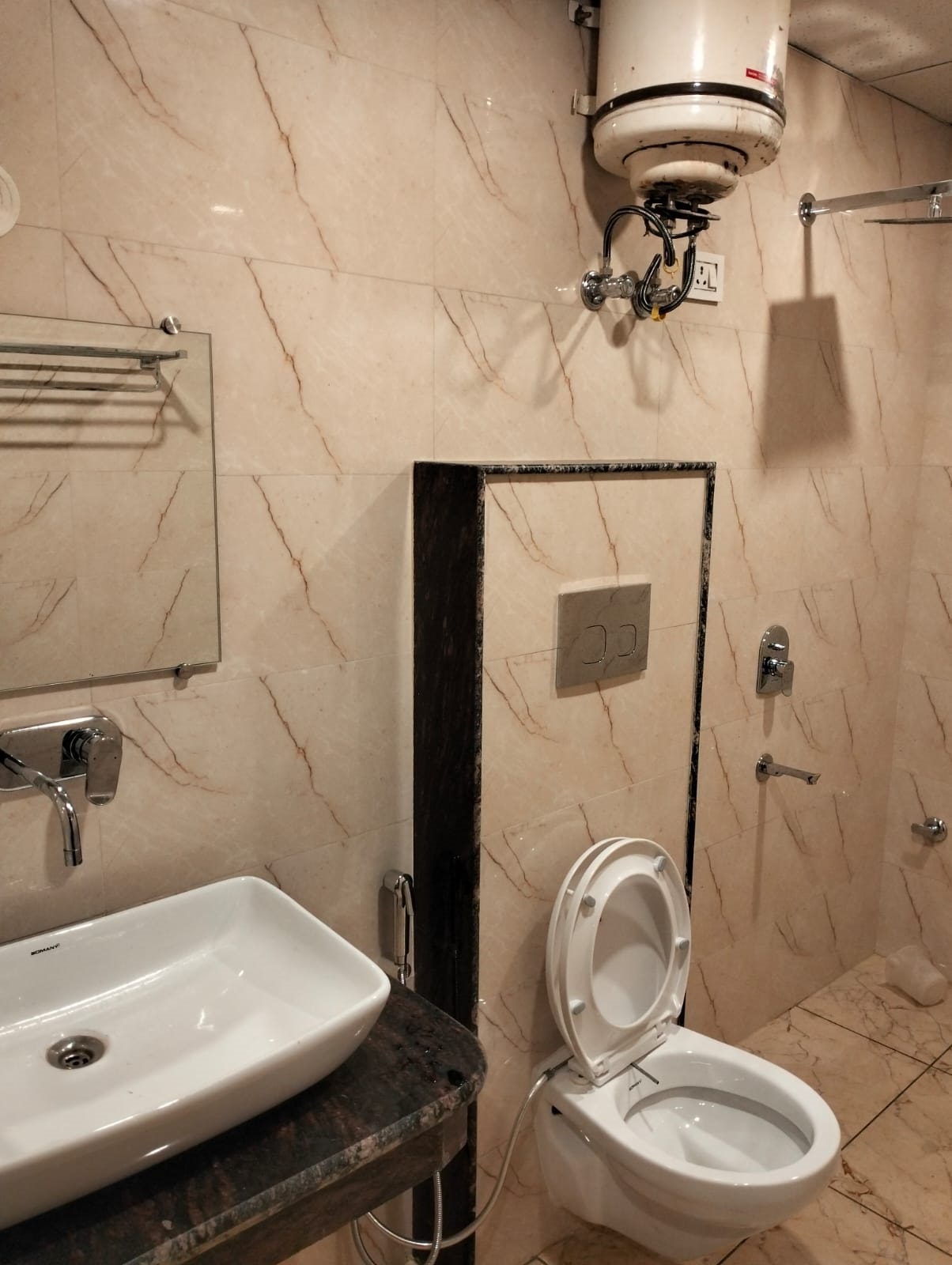 hotel tej palace near igi airport by rmaap group
