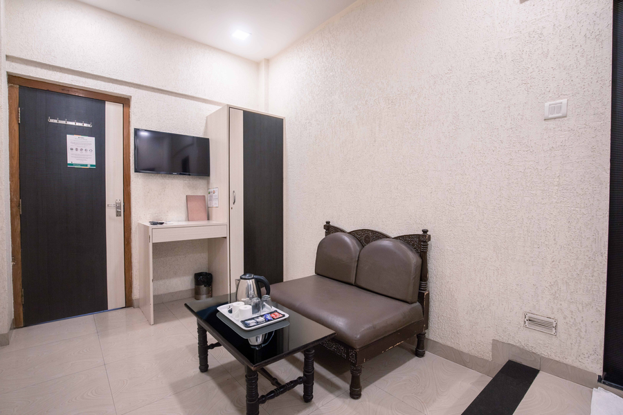 treebo hiramani parel lalbaug