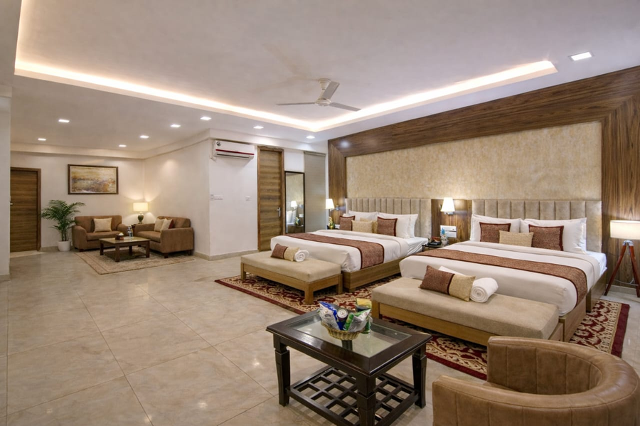 hotel prithvi palace