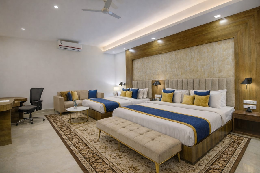 hotel prithvi palace