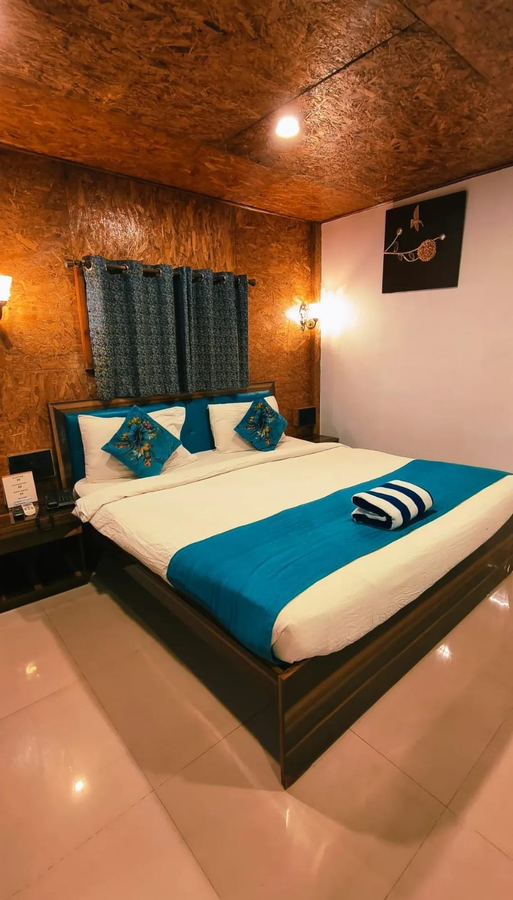 whispering woods resort lonavala