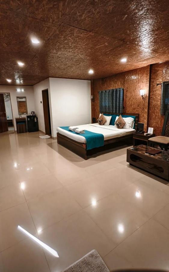 whispering woods resort lonavala