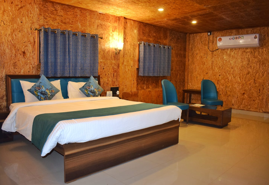 whispering woods resort lonavala