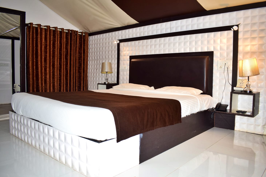 whispering woods resort lonavala