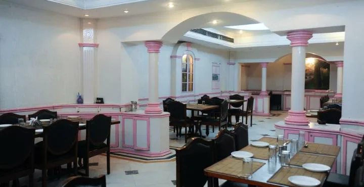 Hotel Siddhartha Palace,Shahibag,3 star