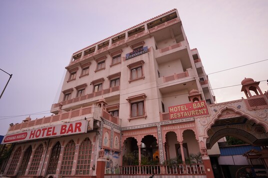 Hotel Lichana Haveli,Sikar Road,3 star