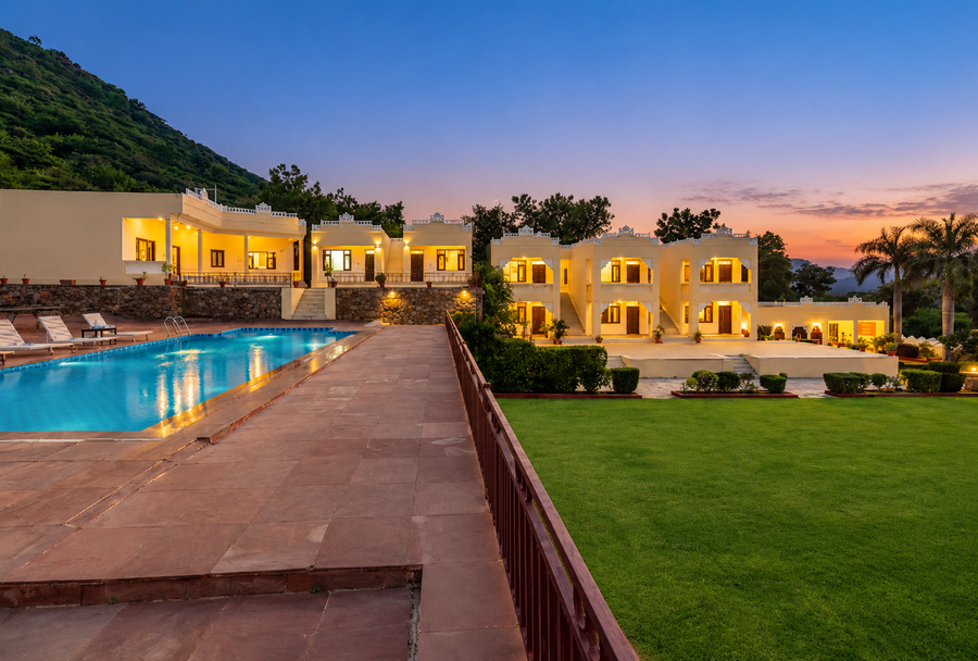 hill garden resort near fateh sagar udaipur