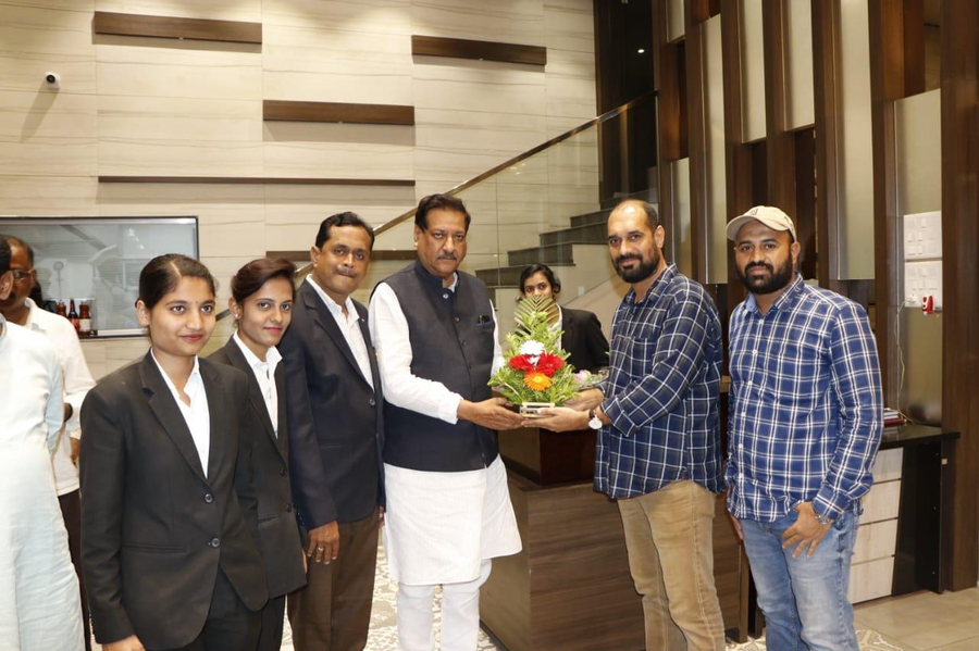 Hotel Shahi Executive,Near Nh4 Highway,3 star