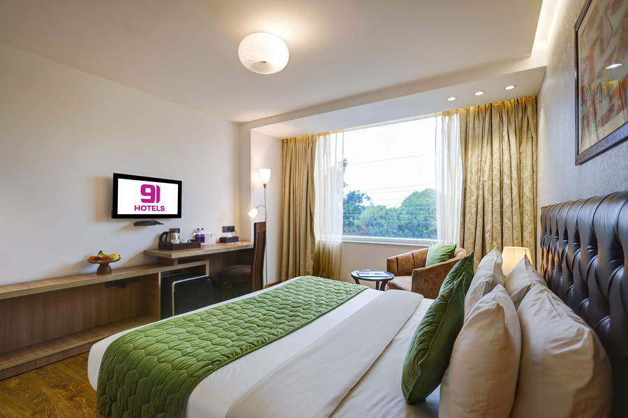 hotel 91 huda city center