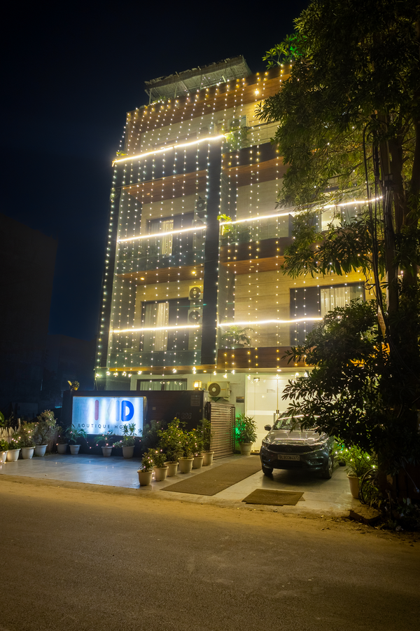 vivid boutique hotel medanta gurugram