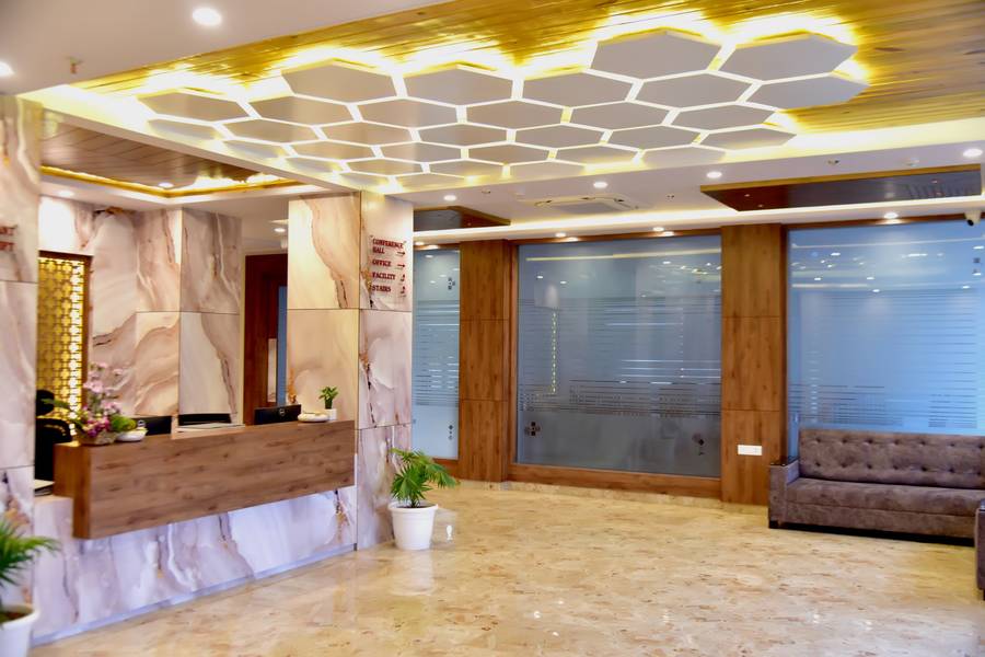 Hotel Aarna,Keshar Vihar,4 star