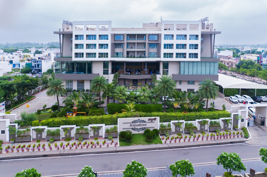 Hotel Anjushree,Pawapuri Colony,4 star