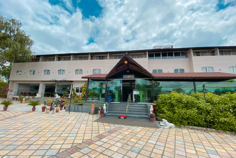 Bamboo Saa Resort And Spa,Fateh Sagar Lake,5 star