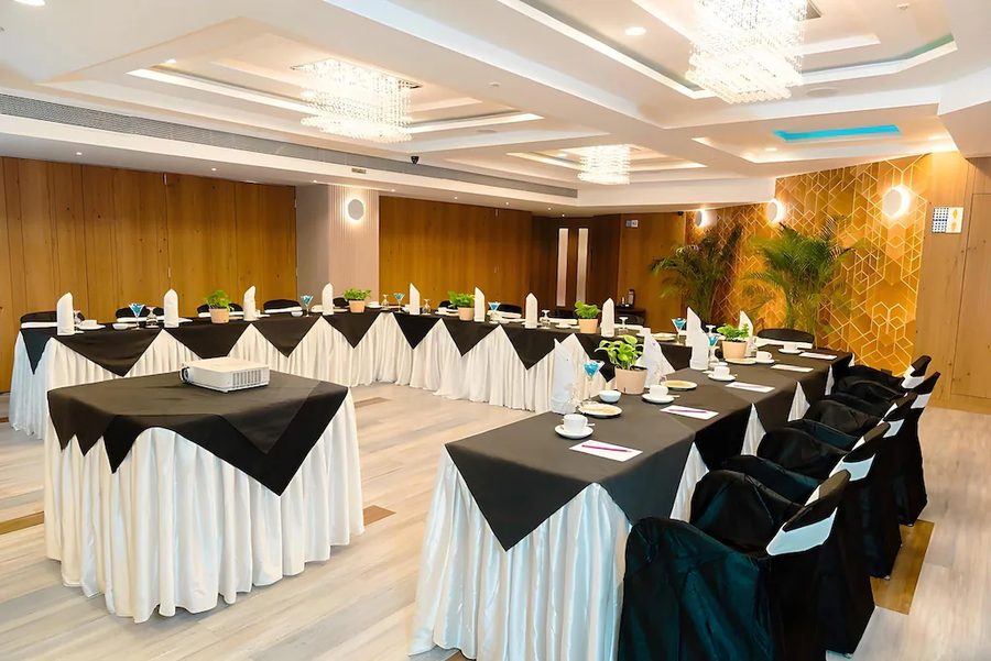 Hotel Page One,Vastrapur,3 star