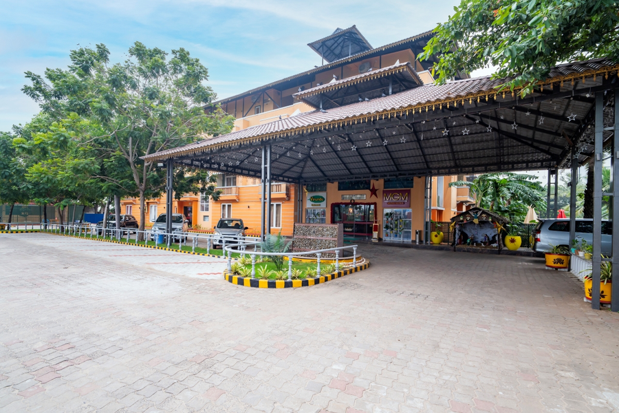 MGM Velankanni Residency,Nagapattinam Main Road,3 star