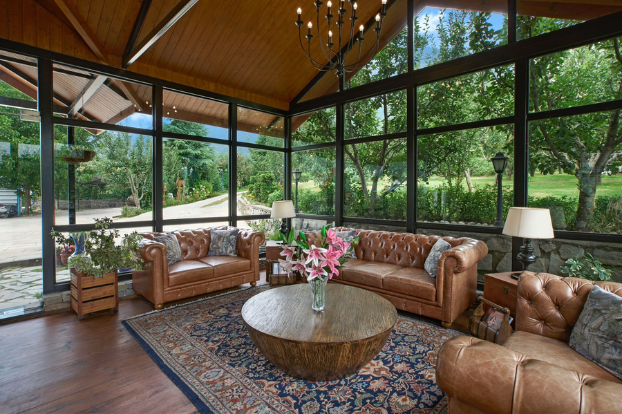 larisa resort manali